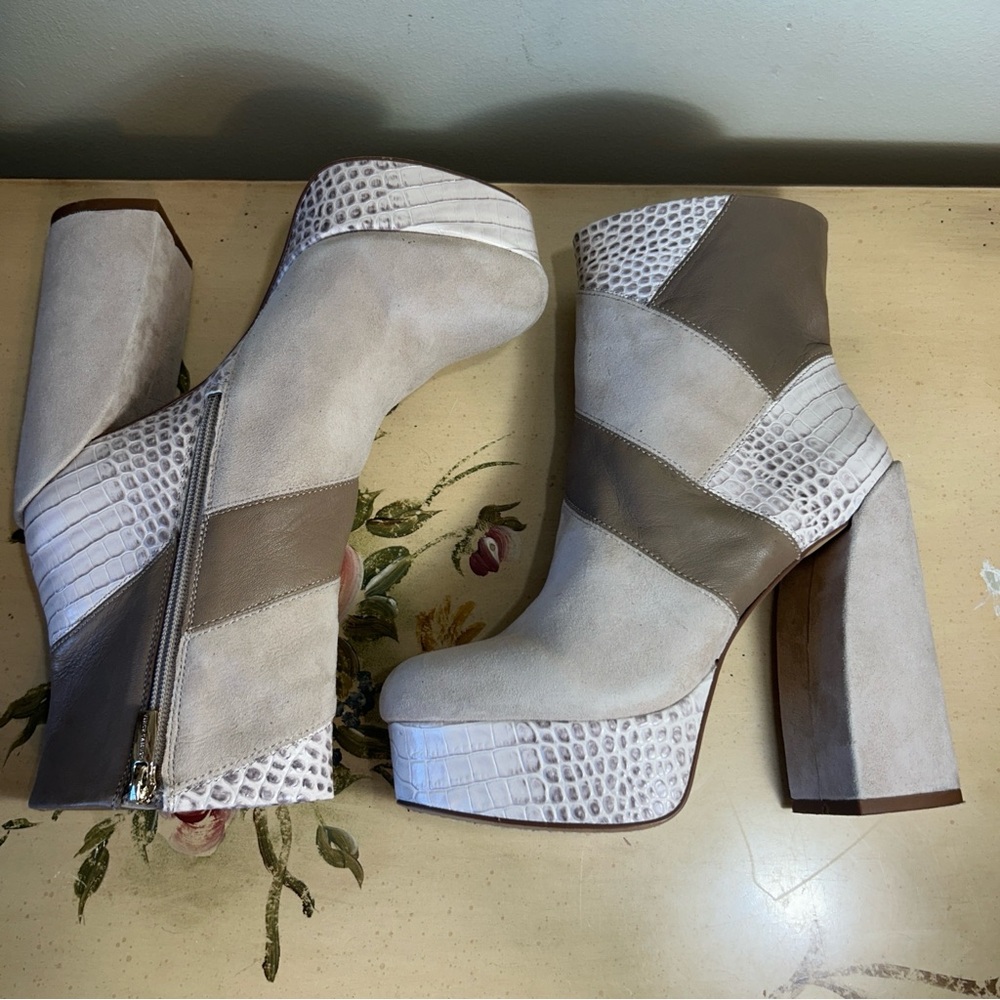 Vince Camuto Gilisama Boho Patchwork Tan White Suede Leather Platform Boots - Picture 5 of 17